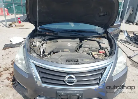 2015 Nissan Altima 2.5 Sv из США, поврежденный, VIN 1N4AL3AP5FC425672